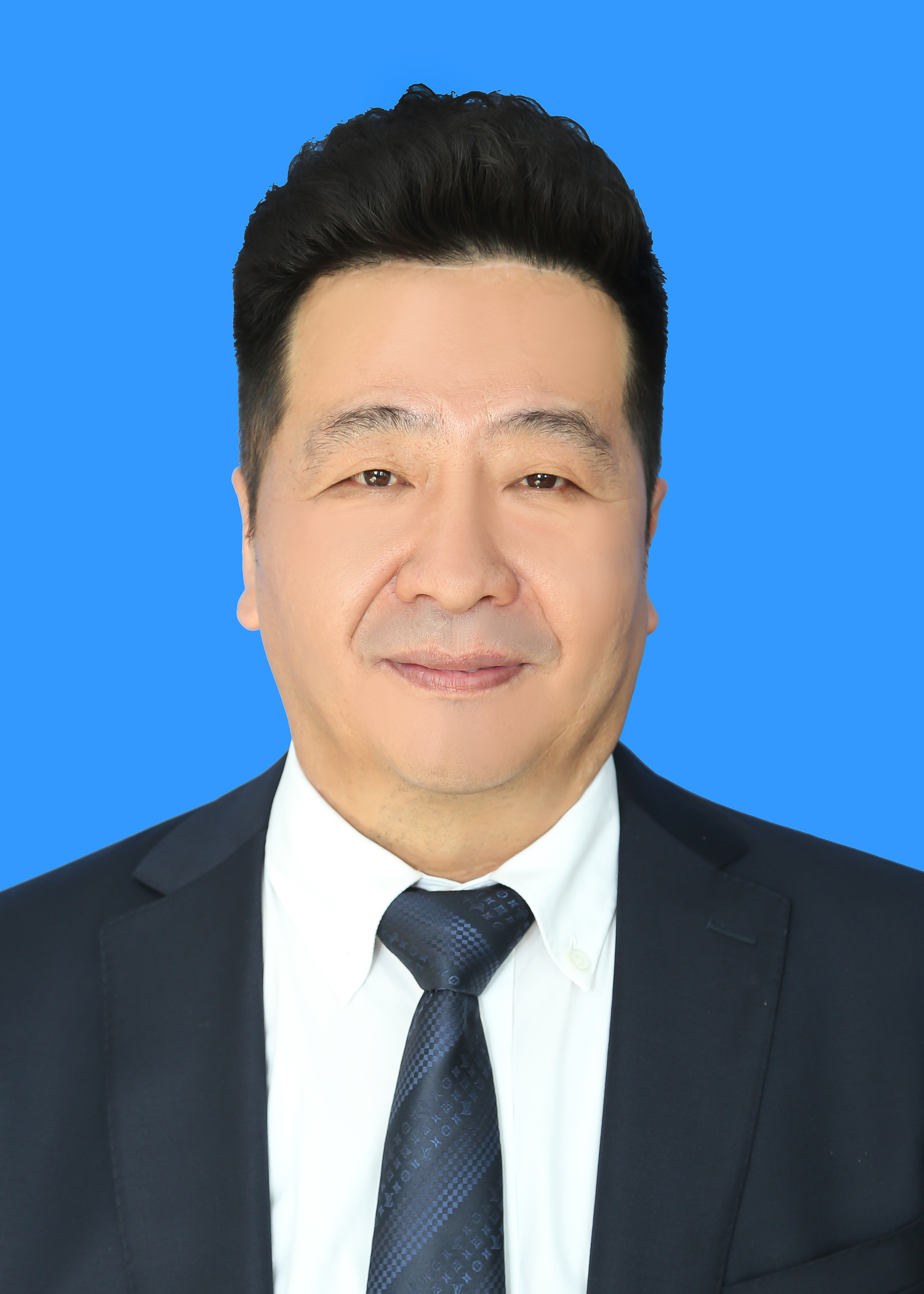馬文義  集團(tuán)董事、董事長、總經(jīng)理